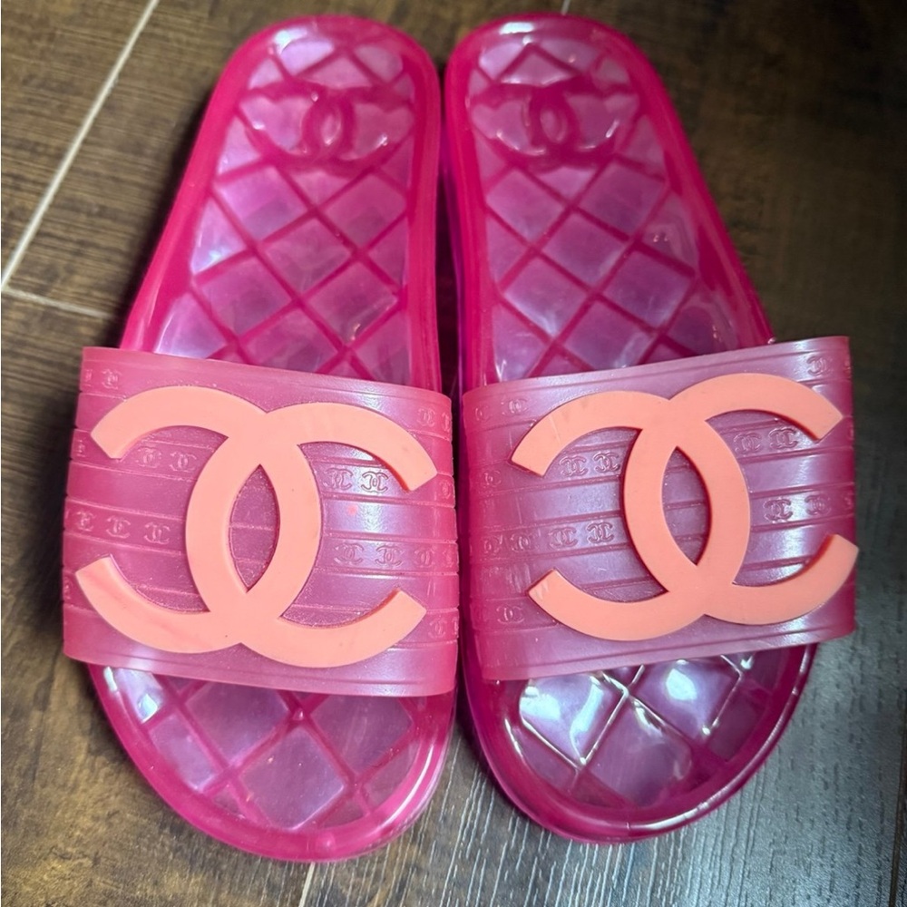 CHANEL Vibrant Pink and Orange Slides Jelly